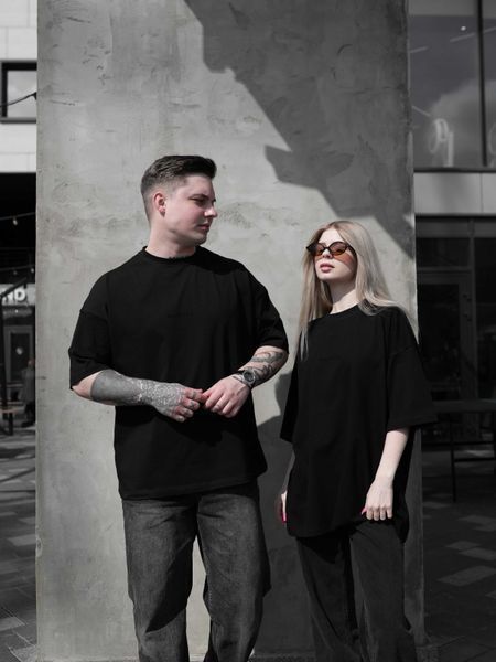 Футболка з принтом oversize чорна Fi1b фото